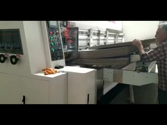 CE EAC 1400 * 2600mm नालीदार कार्टन बॉक्स डाई कटिंग मशीन लॉन्ग सर्विस लाइफ