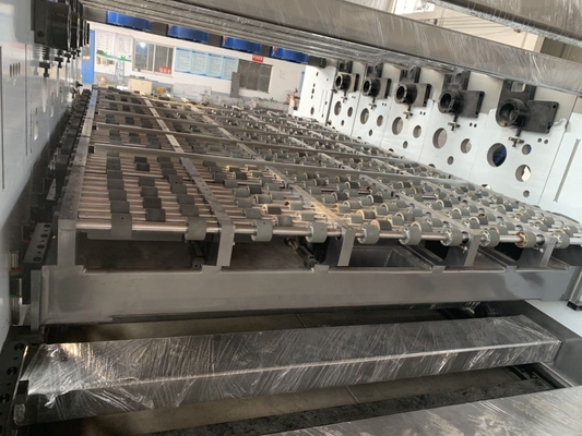 उच्च गति चार रंग घुमावदार कार्टन बॉक्स मुद्रण स्लॉटिंग मरने काटने की मशीन बॉक्स बनाने के लिए